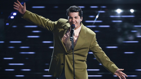 Fulminacci a RTL 102.5: “Prima dell’esibizione sono passato sotto una scala, il mio ruolo qui è quello di chi sfida la sorte e la scaramanzia”