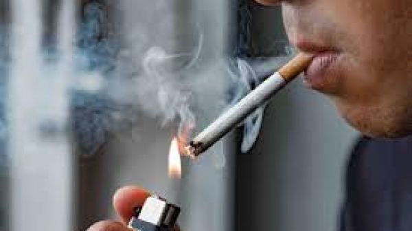 Fumo è un rischio anche per la salute mentale, depressi e meno vitali