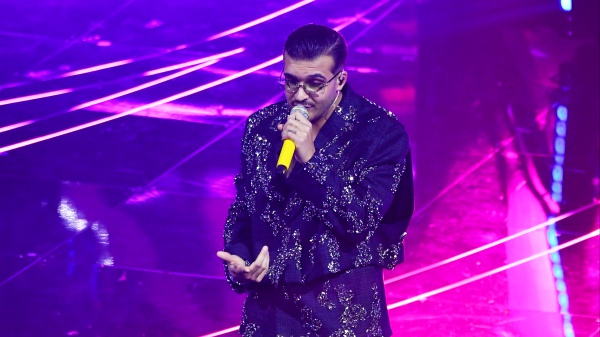 Geolier a L’Indignato Speciale su RTL 102.5: “Accetto anche i fischi”, sul televoto: “Io ho spiegato che con una SIM si può votare 5 volte”