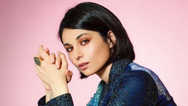 Giordana Angi a RTL 102.5 per raccontare l'album "Mi Muovo" e la collaborazione con la Bertè: "Per me era importante dare un po’ di leggerezza con la musica"