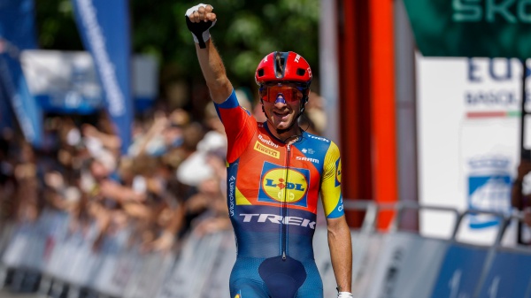 Giro d’Italia, Giulio Ciccone è la nuova maglia rosa