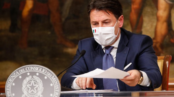 Governo, Conte definisce il Recovery Plan italiano chiaro e coraggioso, ma sembra il testo della discordia
