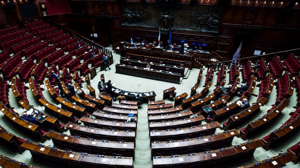Governo, sulle misure per Natale fra 24 ore il Consiglio dei ministri decisivo, atteso il DPCM