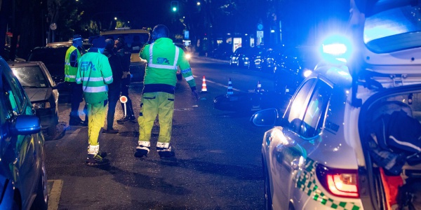 Grave Incidente Stradale A Milano, Coinvolte Tre Auto E Dodici Persone ...