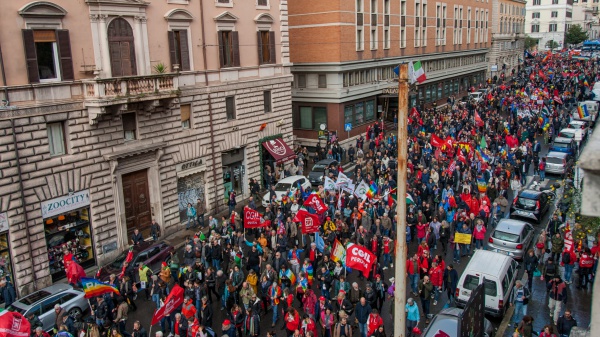 I Sindacati Cgil e Uil si preparano a tornare in piazza. Nuovo sciopero l'11 aprile per la sicurezza e il fisco