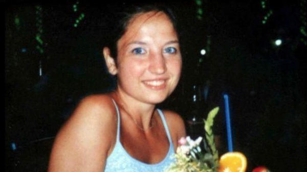 Il giallo di Garlasco, attesa per le perizie, da sciogliere il nodo dell'orario della morte di Chiara Poggi