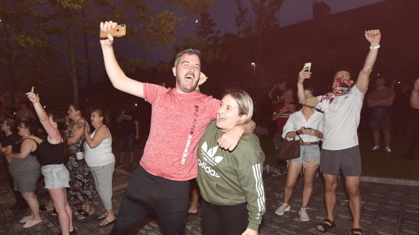 Il Liverpool vince la Premier League inglese, il titolo arriva dopo 30 anni di attesa