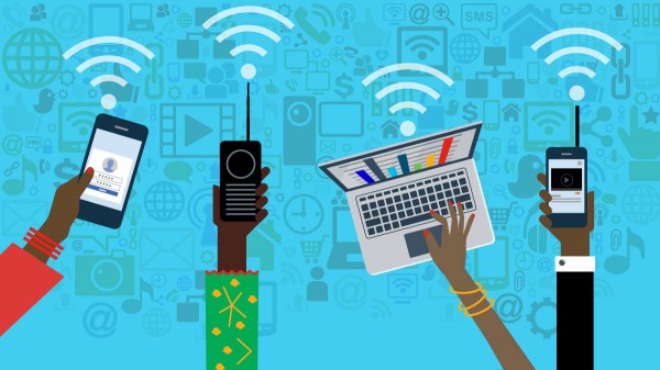 In Italia 8 persone su 10 usano quotidianamente internet, spopolano i social network, da Facebook a Instagram