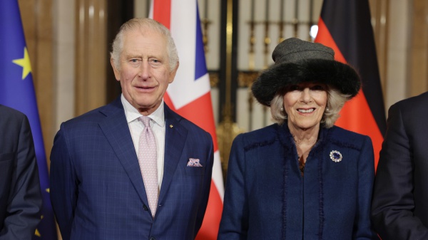 Incoronazione di re Carlo III: sugli inviti Camilla è già regina