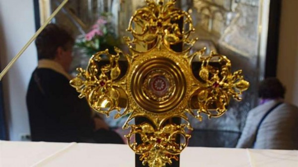 Individuato il ladro dell’ampolla con il sangue di Papa Giovanni Paolo II, ancora nessuna traccia della reliquia