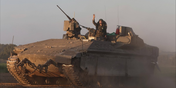 Iniziato l’attacco iraniano contro Israele, in volo decine di droni