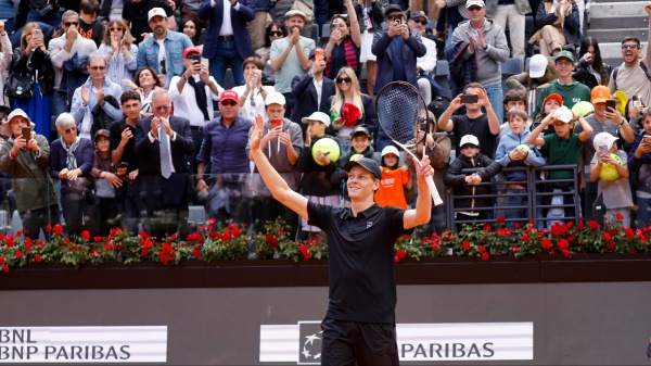Internazionali BNL d'Italia. Sinner batte Medvedev e va in finale, domani contro il norvegese Casper Ruud