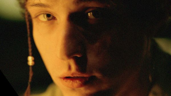 Irama e i nuovi progetti: “Adesso ci sono priorità più importanti e la musica deve dare il suo contributo”