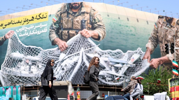 Iran: ancora fumate nere tra Iran e Stati Uniti  su sponde diverse dello stretto di Hormuz, Trump non accetta l'ultima proposta