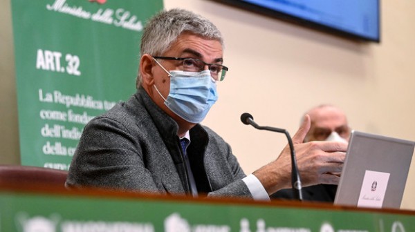 Iss: l’indice Rt scende ancora all’1,1 contro 1,27 di una settimana fa. Esperti, completare vaccinazione e tracciamento