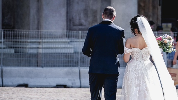 Istat: matrimoni ancora in calo in Italia, scende anche il numero di separazioni e divorzi