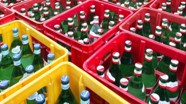 L'acqua costa 384 euro a famiglia, con un aumento del 40% in 10 anni