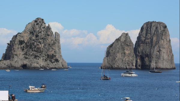 "L'auto progettata solo per Capri": l'idea del sindaco dell'isola Paolo Falco presto diventerà realtà