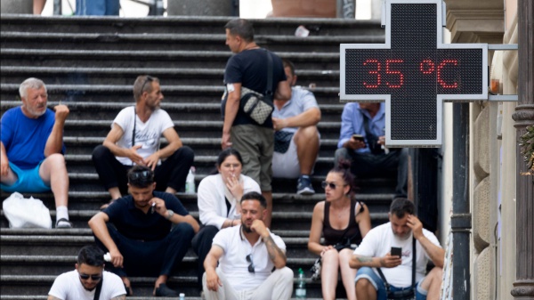 L'Italia "boccheggia": weekend da bollino rosso per il caldo. Ecco cosa accdrà