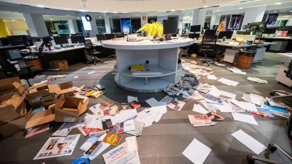 Torino, assalto alla redazione del quotidiano La Stampa. Identificate trentaquattro persone