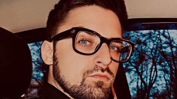 La testimonianza dell’artista Nazar Julik da Kiev: “Sono in fuga con la mia famiglia, ci aspettiamo sostegno dall’Europa"