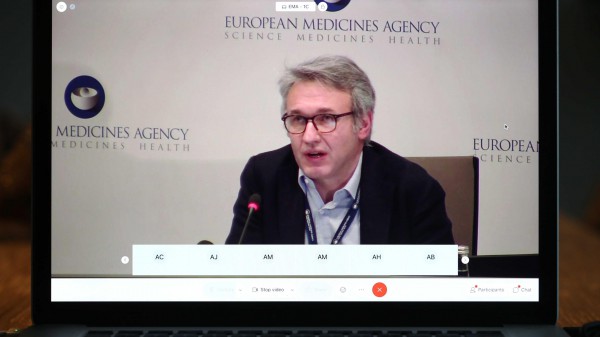 L’Ema assicura, con due dosi di vaccino si è protetti contro variante Delta. E da oggi per viaggiare in Europa basterà il green pass
