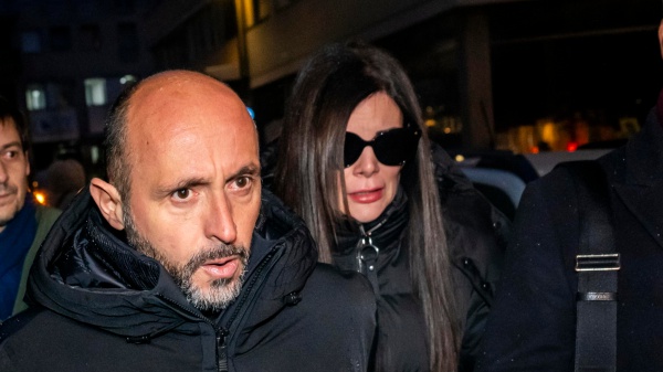 Le constellation: cautelare per Jacques Moretti , domiciiari per la moglie, indagine italiana avviata