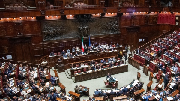 Legge elettorale alla Camera, clima rovente per la votazione degli emendamenti 