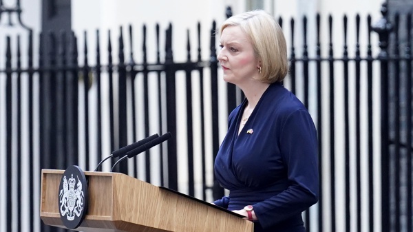 Liz Truss, non posso portare a termine il mio mandato, si dimette la premier britannica