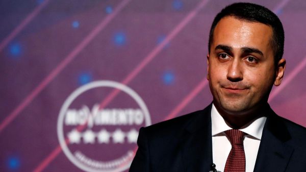M5S, Di Maio lascia, "I peggiori nemici all'interno"