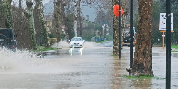 Maltempo In Tutta Italia, Al Nord Una Delle Nevicate Più Forti Degli ...