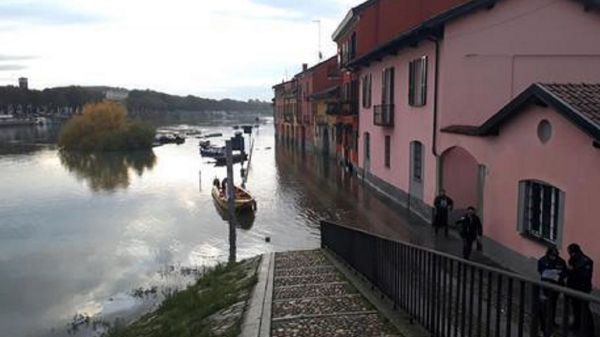 Maltempo, Ticino esonda in quartiere di Pavia