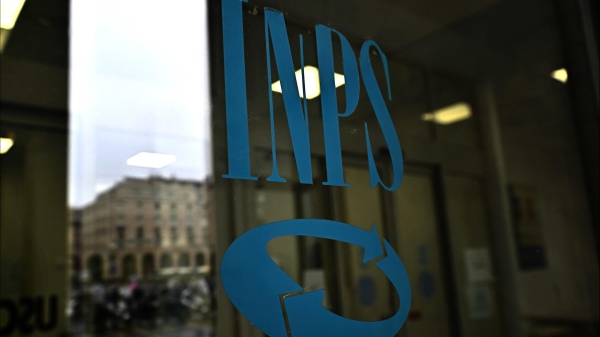 Manovra: scontro nella maggioranza sulla stretta sulle pensioni, in campo la premier, "Correggeremo"