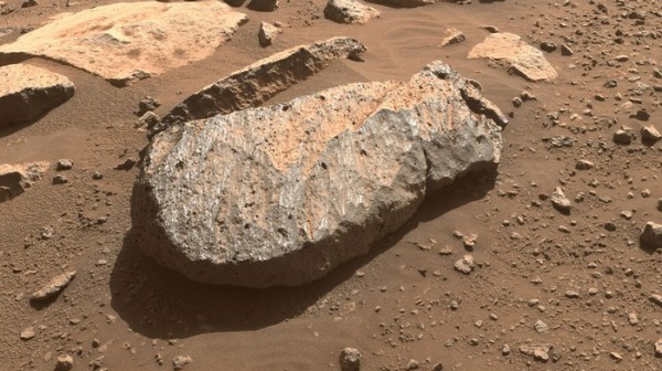Marte, il Rover Perseverance raccoglie una roccia marziana. La NASA, attese verifiche sul campione prelevato