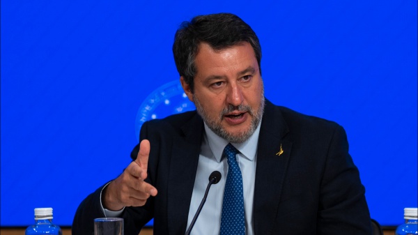 Matteo Salvini a RTL 102.5: “Venerdì prorogheremo il taglio delle accise sui carburanti”