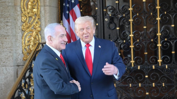 Medio Oriente: colloquio cruciale tra Trump e Netanyahu su Gaza,ricostruzione solo dopo il disarmo di Hamas