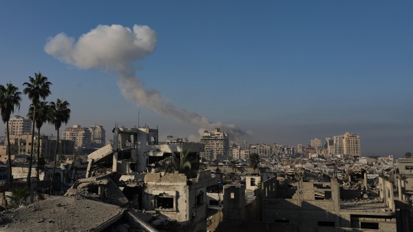 Medio Oriente: nuova strage di civili a Gaza. Israele pronto ad invadere la Striscia, Trump 'Qatar grande alleato degli Usa'