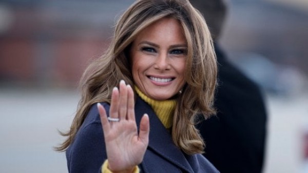 Melania Trump starebbe pensando di scrivere un libro di memorie, vuole raccontare la sua esperienza alla Casa Bianca