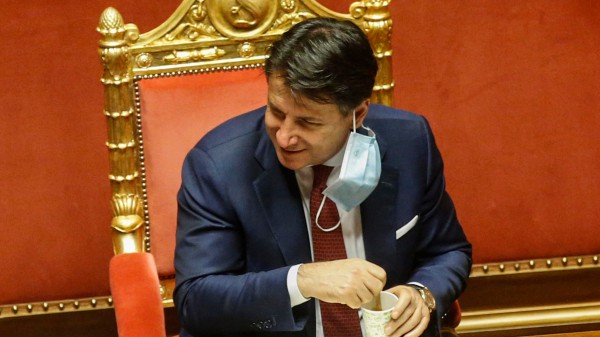 Mes, Conte supera la prova delle Camere ma Renzi insiste e minaccia la crisi di Governo sul Recovery Found