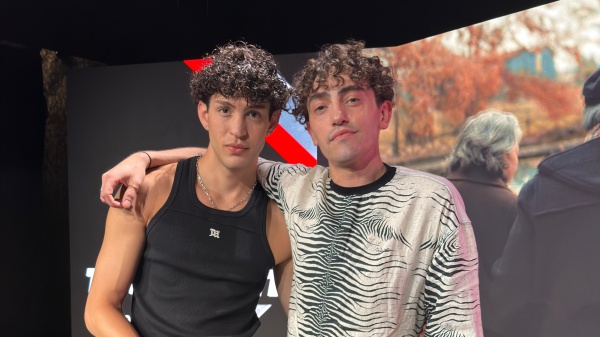 Michele Bravi e Mida presentano a RTL 102.5 il loro nuovo singolo: “Popolare”