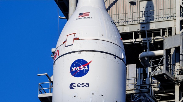 Missione Artemis II, record oltre la Luna e rientro verso la Terra dopo impresa storica