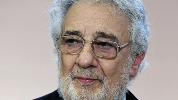 Molestie, Placido Domingo annulla show a Olimpiadi 2020