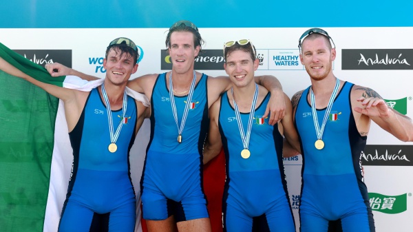 Mondiali di canottaggio in Cina, festa azzurra con il quattro di coppia che è medaglia d'oro dopo sette anni