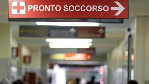 Montichiari, avrebbe somministrato farmaci letali a due pazienti Covid, arrestato primario del pronto soccorso