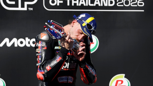 MotoGp, Marco Bezzecchi vince il Gran Premio di Thailandia