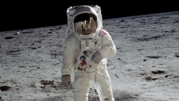 Nasa, ecco il piano da 28 miliardi per tornare sulla Luna entro il 2024