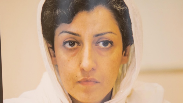 Va a Narges Mohammadi il Premio Nobel per la Pace. L'attivista iraniana che difende i diritti delle donne