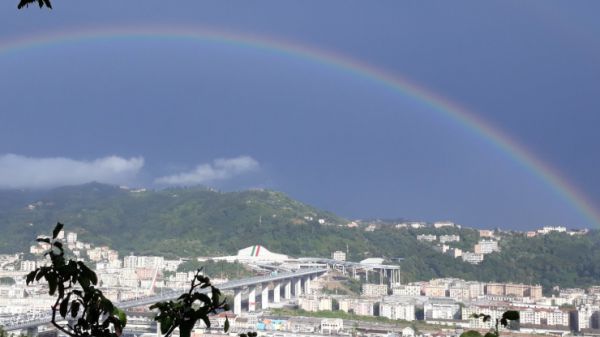 Nuovo ponte di Genova inaugurato, Mattarella: "La ferita non si rimargina e il dolore non viene meno"