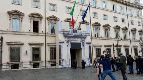 Obiettivo trasparenza, arrivano sanzioni per gli influencer. Fino 50 mila euro multa, rischio sospensione attività