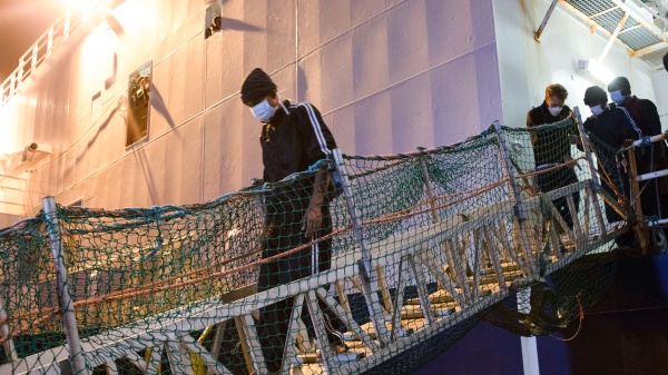 Ocean Vicking, Parigi contro Roma, no della Francia all'accoglienza di 3500 rifugiati dall'Italia